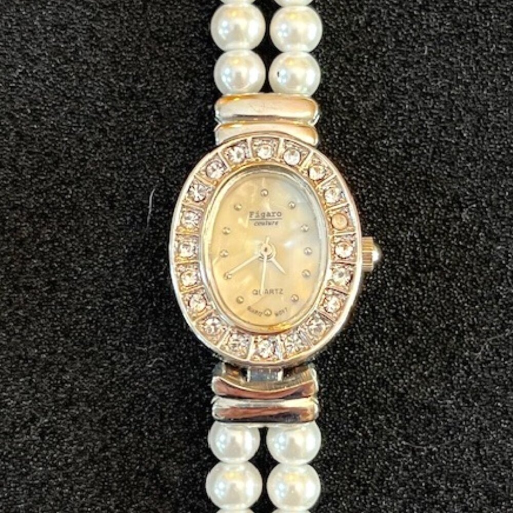 FICARO COUTURE | Double Strand Faux Pearl Watch-NEW Battery-EUC